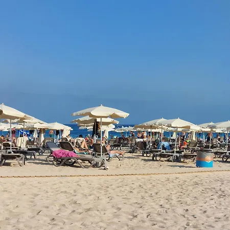 בית נופש Andrea's House *